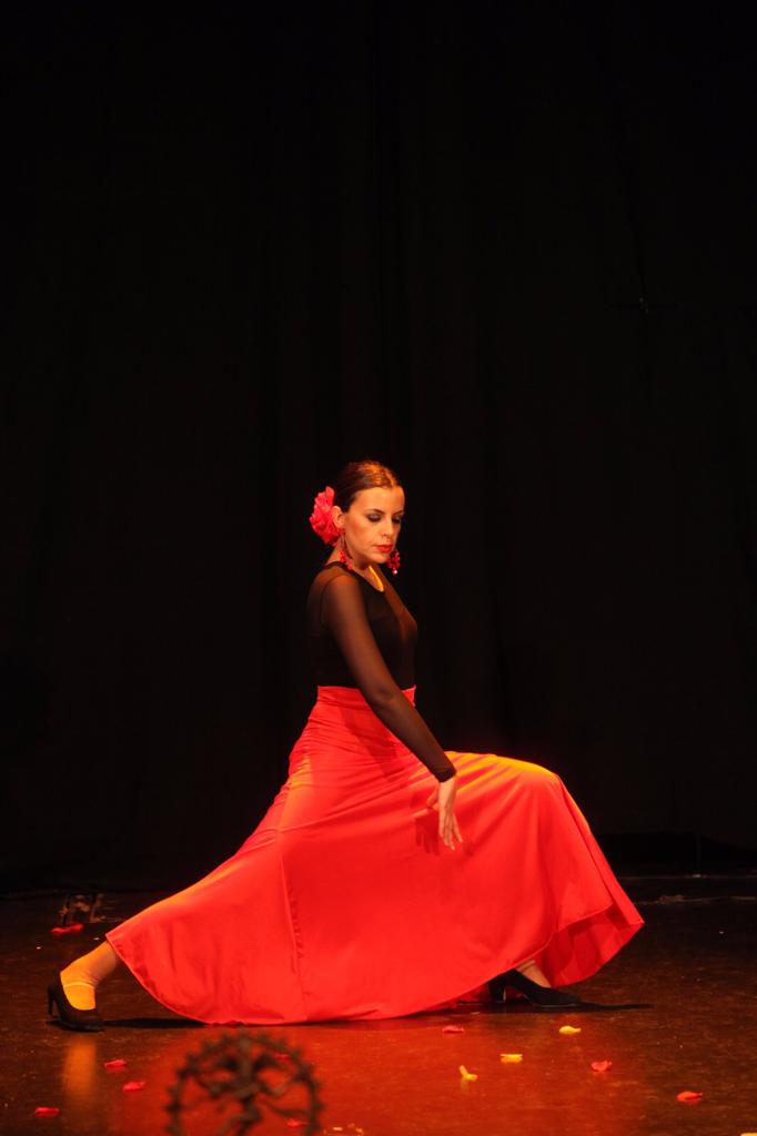 Shivadasi escuela de danza flamenco circulo